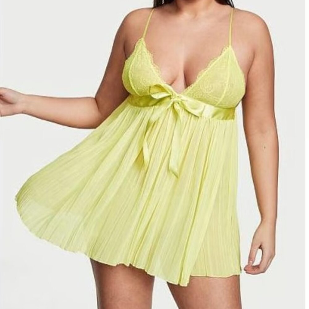 Sheer Lace Babydoll Chemise in Lemon Yellow
